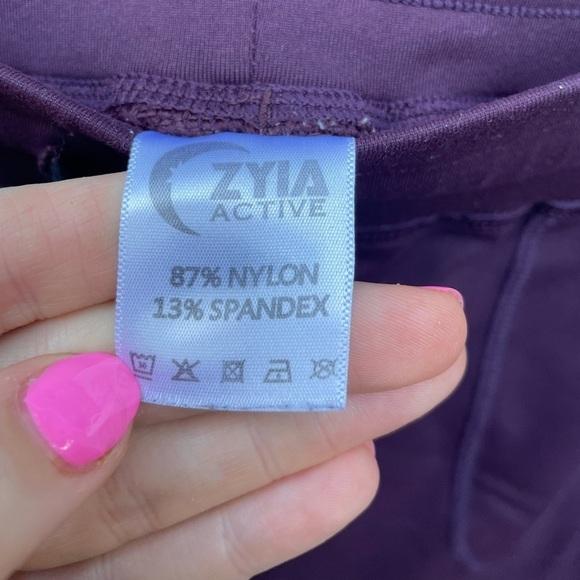 Zyia Unwind Ankle Cinched Stretch Waist Joggers In Plum - Picture 5 of 9